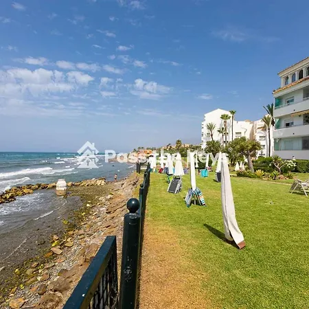 Pass The Keys Apt With Direct Beach Exit *