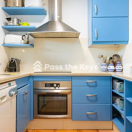 Pass The Keys Apt With Direct Beach Exit * 马尔韦利亚