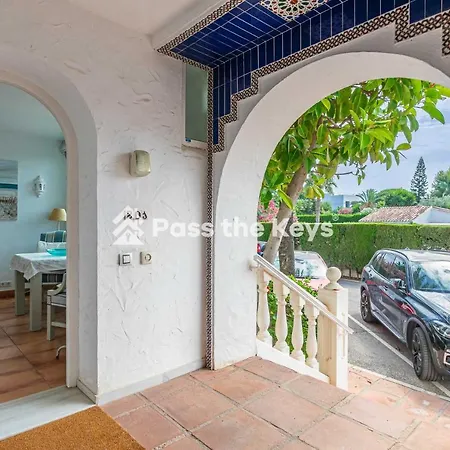 Pass The Keys Apt With Direct Beach Exit 公寓