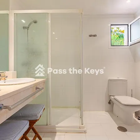 Pass The Keys Apt With Direct Beach Exit 马尔韦利亚