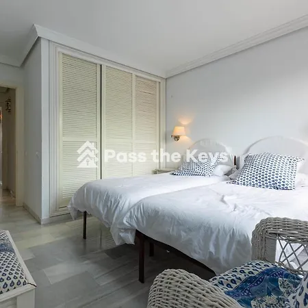 Pass The Keys Apt With Direct Beach Exit *